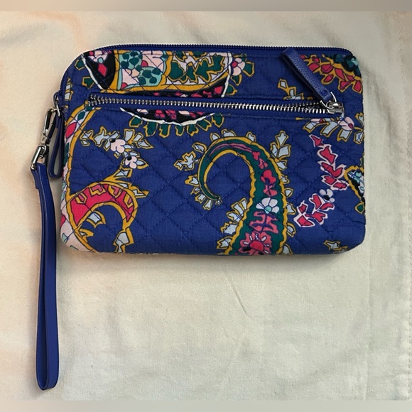 Vera Bradley wristlet/clutch bag. Excellent condition. - Picture 3 of 5
